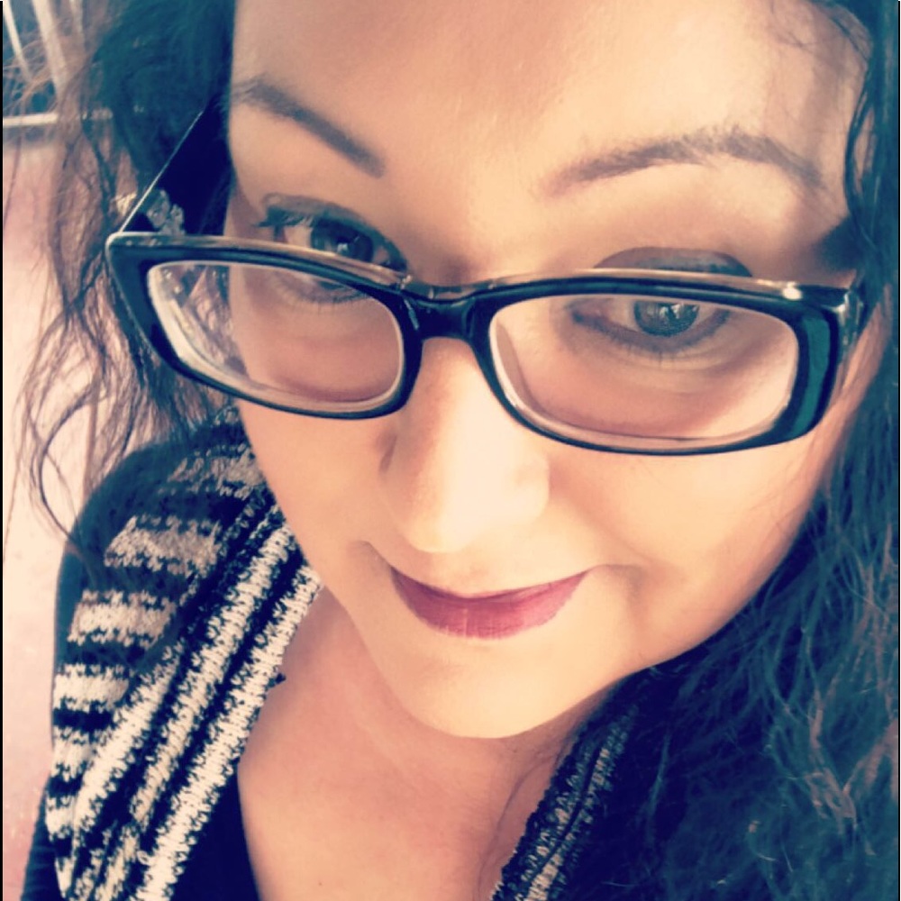Meet your Posher, Maria